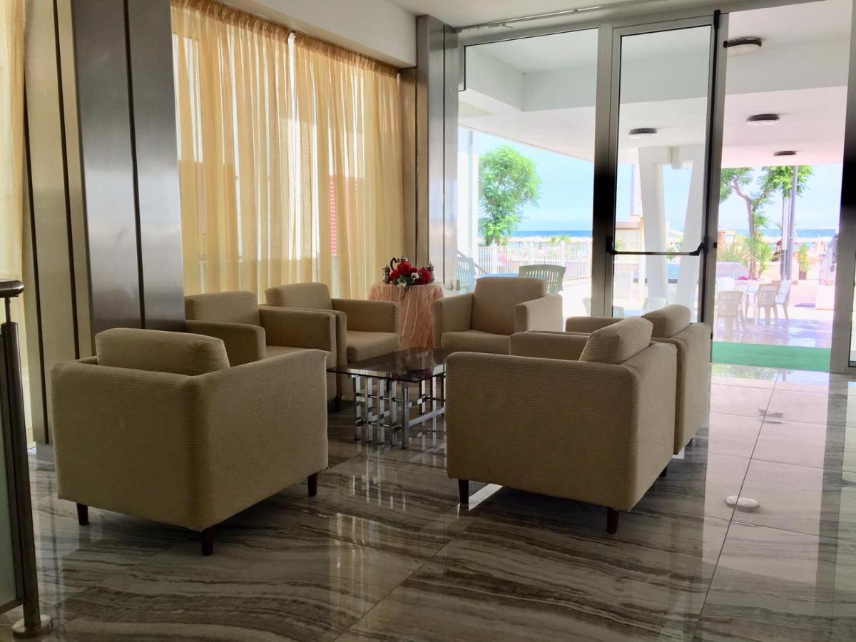 Hotel President Белларія-Іджеа-Марина Екстер'єр фото