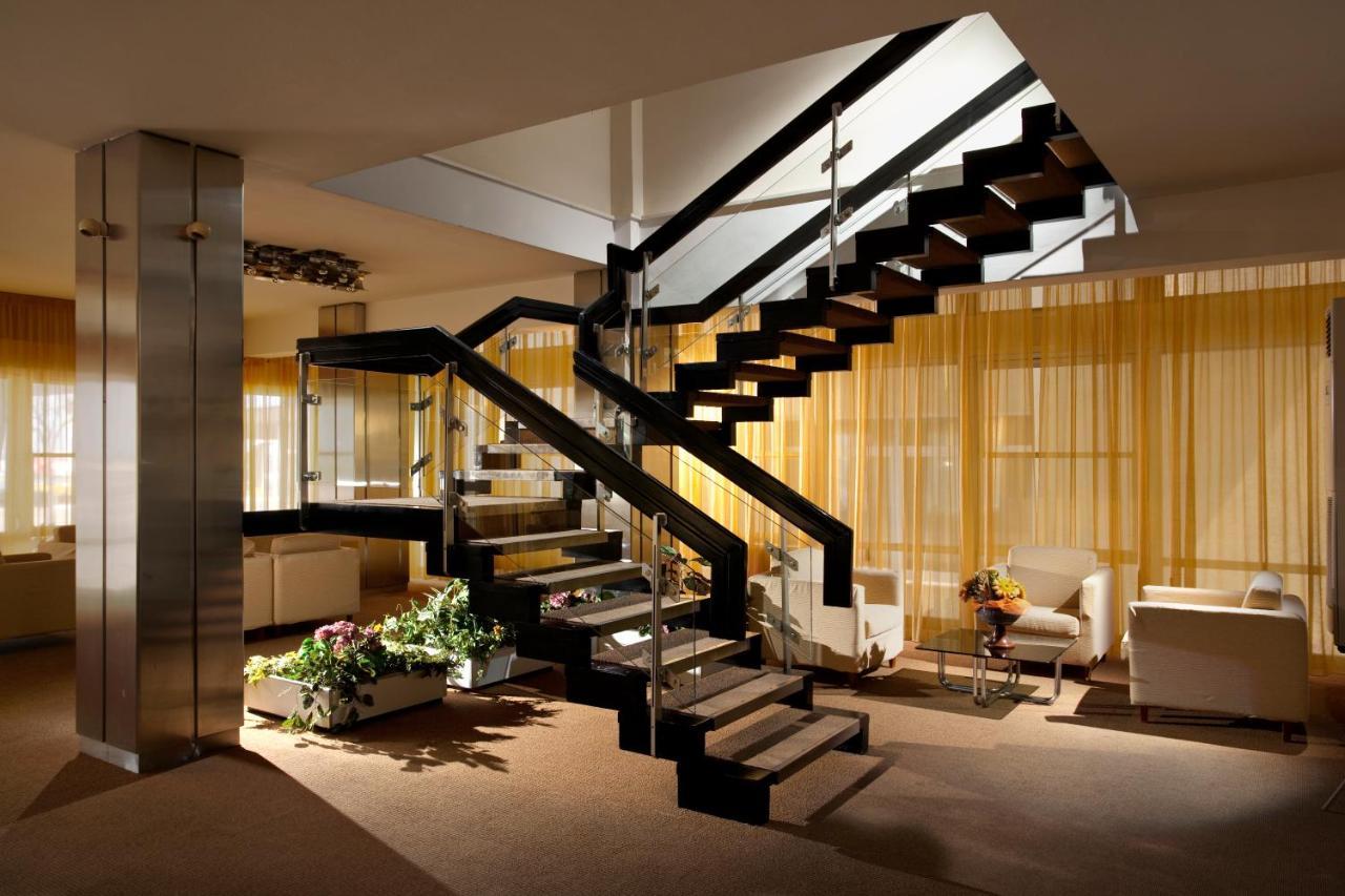 Hotel President Белларія-Іджеа-Марина Екстер'єр фото