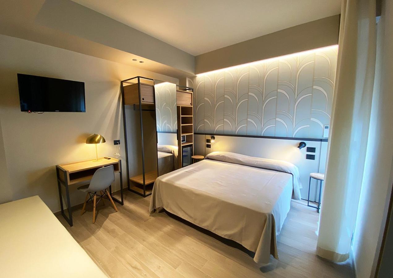 Hotel President Белларія-Іджеа-Марина Екстер'єр фото