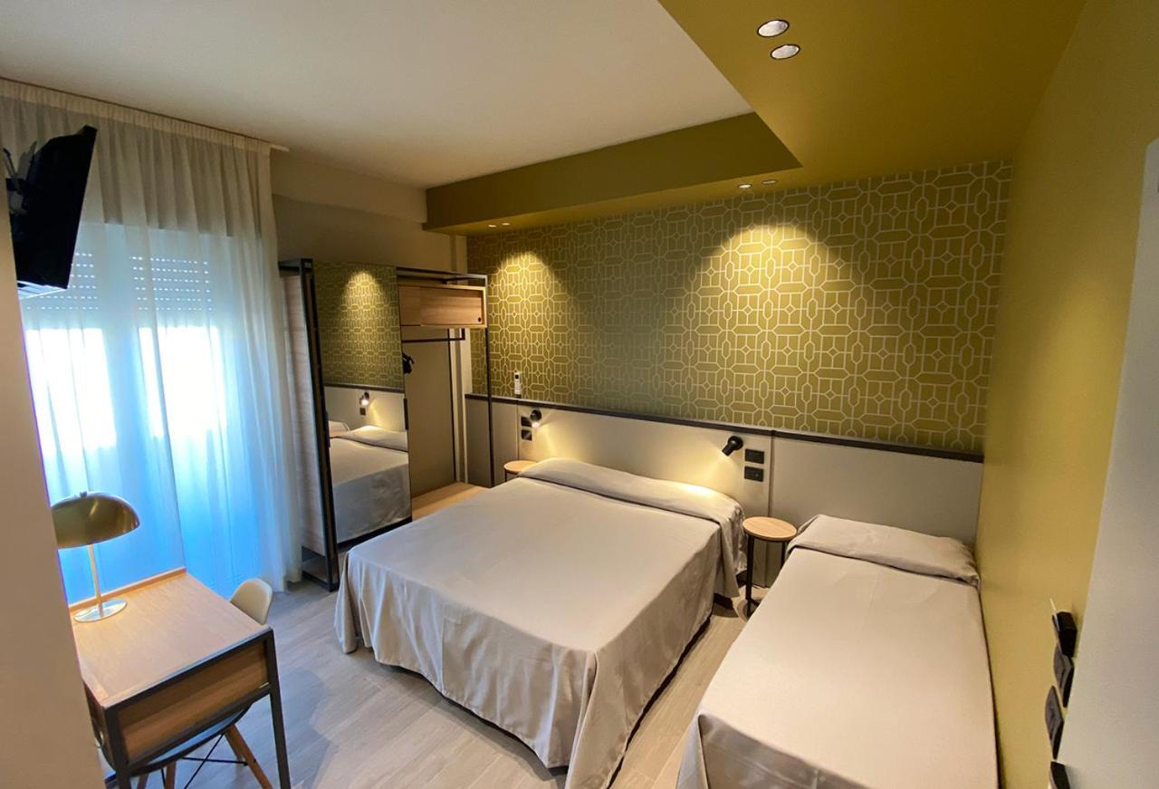 Hotel President Белларія-Іджеа-Марина Екстер'єр фото